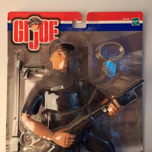 G.I. Joe - Classic Collection Police Officer Hasbro 2001 - Picture 3 of 8